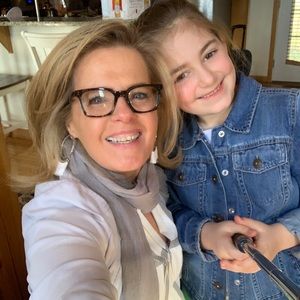 Meet your Posher, Lori